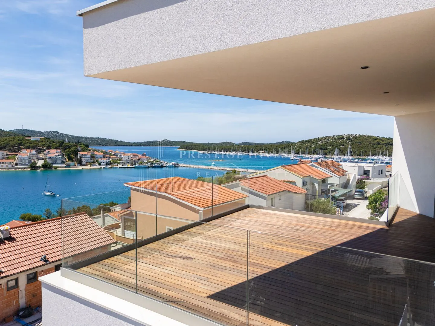 rogoznica- centar- luksuzan namješten penthouse - slika 8