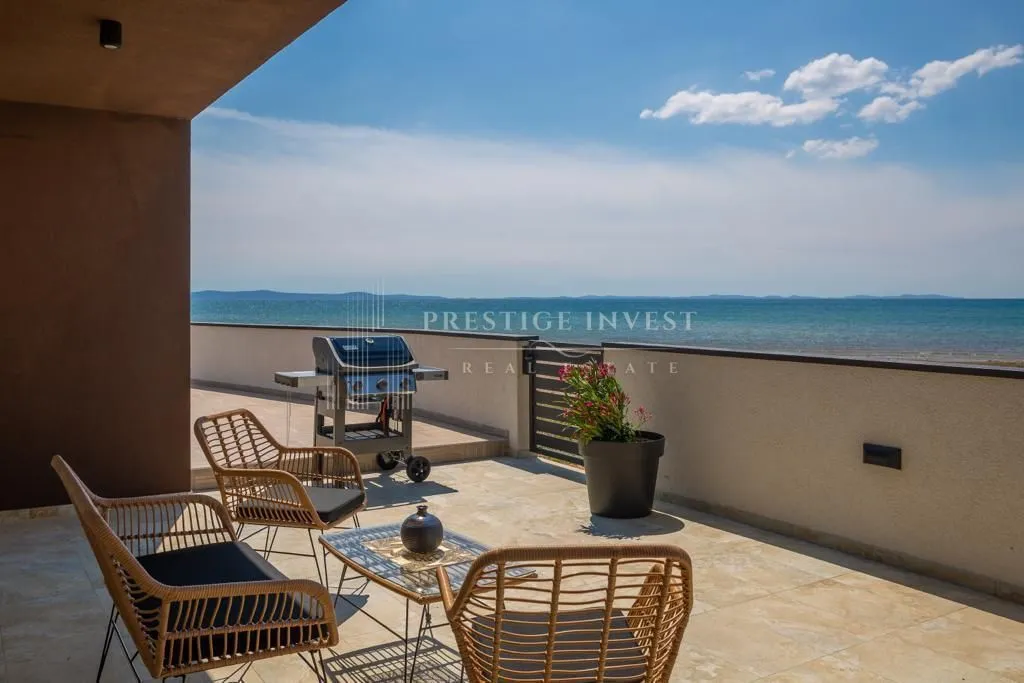 villa majestic seaside oasis- prvi red uz more - slika 2