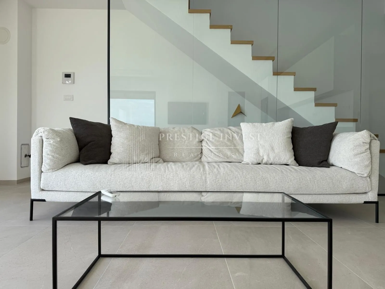 luksuzan penthouse s garažom- 1. red uz more - slika 10