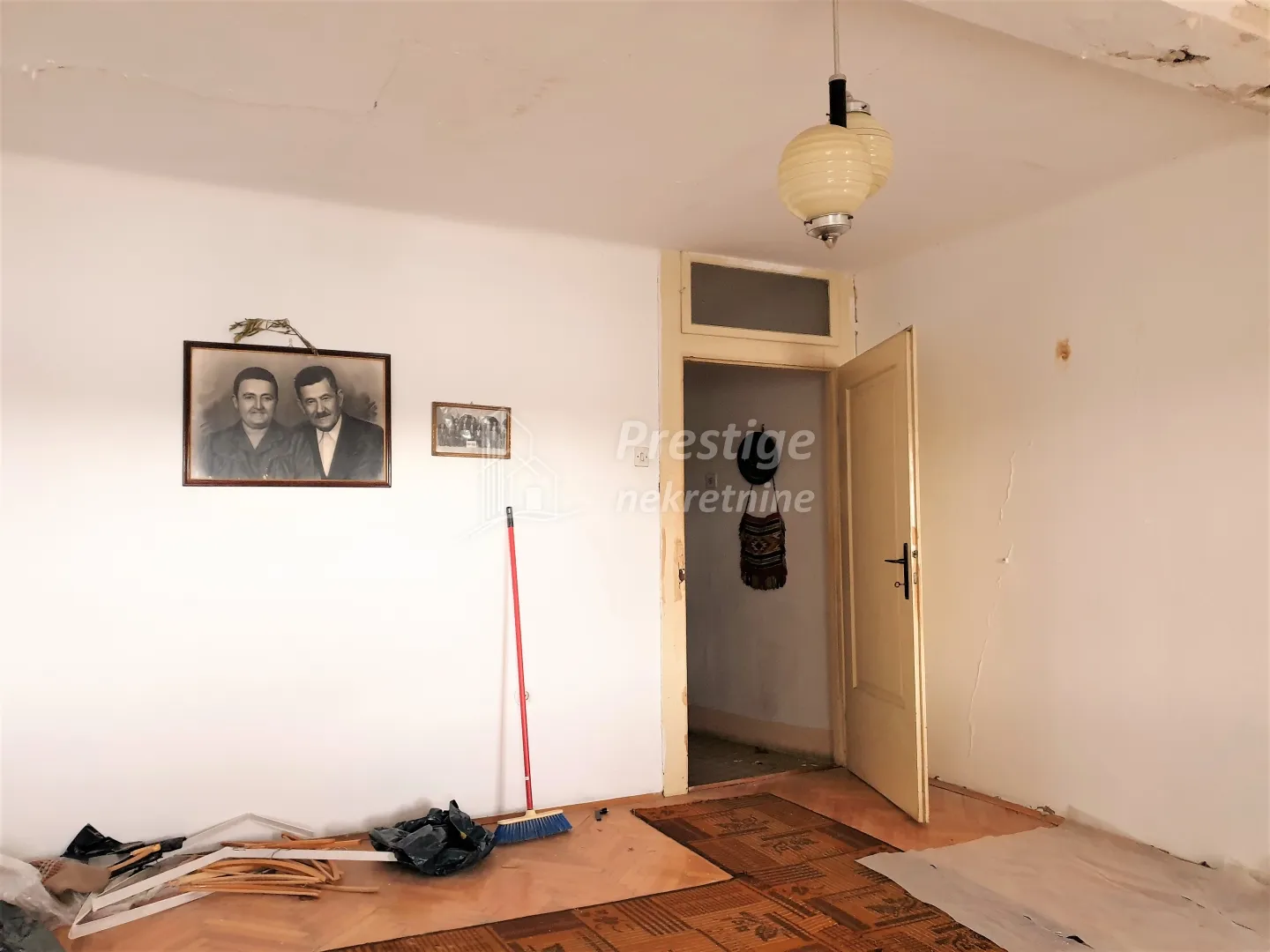 prilika! kuća na samoj rivi u šibeniku! - slika 28