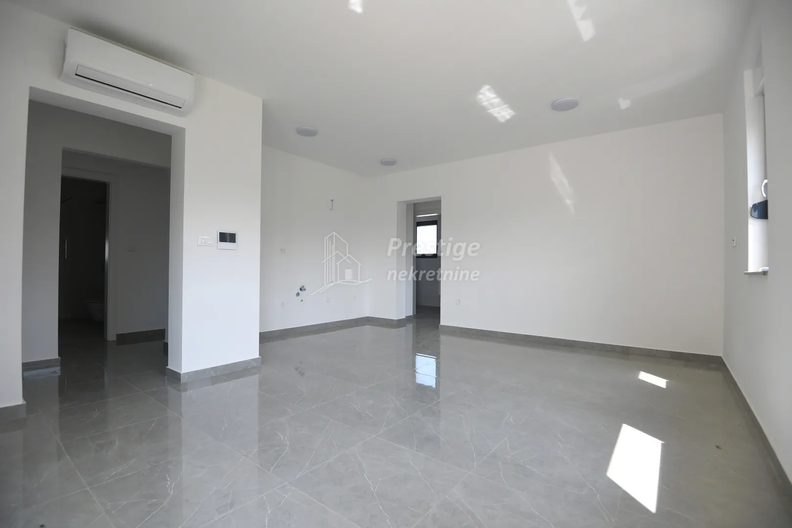 zaton, prekrasan apartman u novogradnji - slika 8