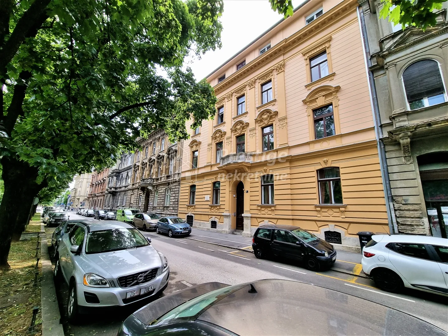 marulićev trg, prekrasan građanski stan, 120m2 - slika 2