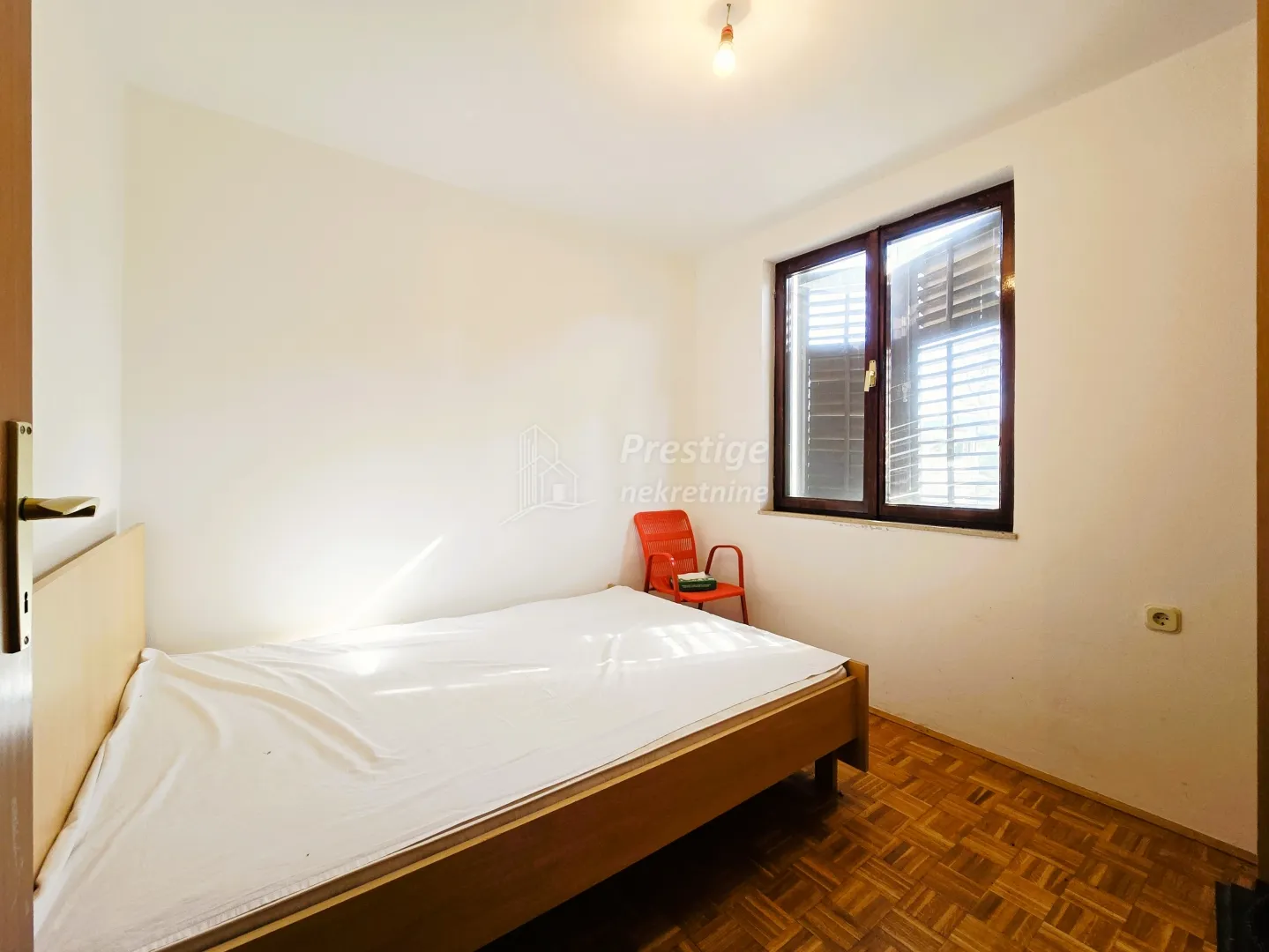crna punta, kuća 20 metara od plaže, 164m2 - slika 8