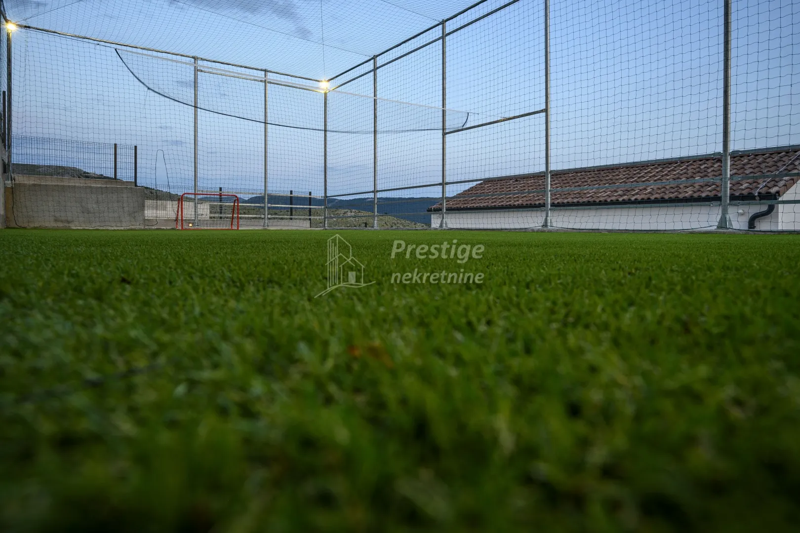žaborić, luksuzna vila s bazenom i sportskim terenom - slika 109