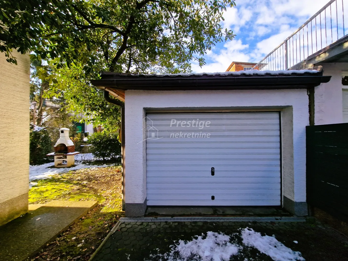 gornja dubrava, kuća 220m2 + garaža - slika 25