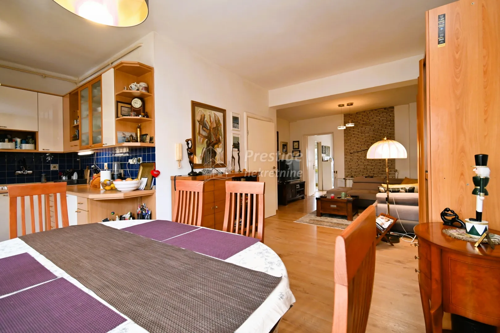 gornja dubrava, kuća 220m2 + garaža - slika 10