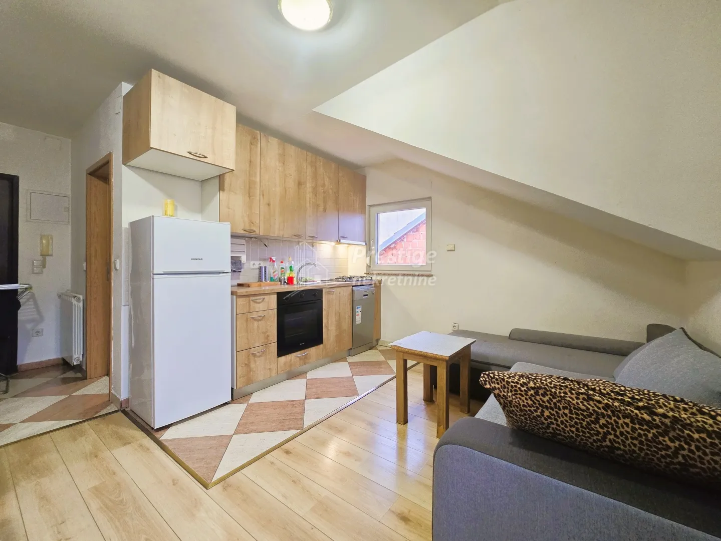 donja kustošija, stan 25m2+balkon+parking - slika 4