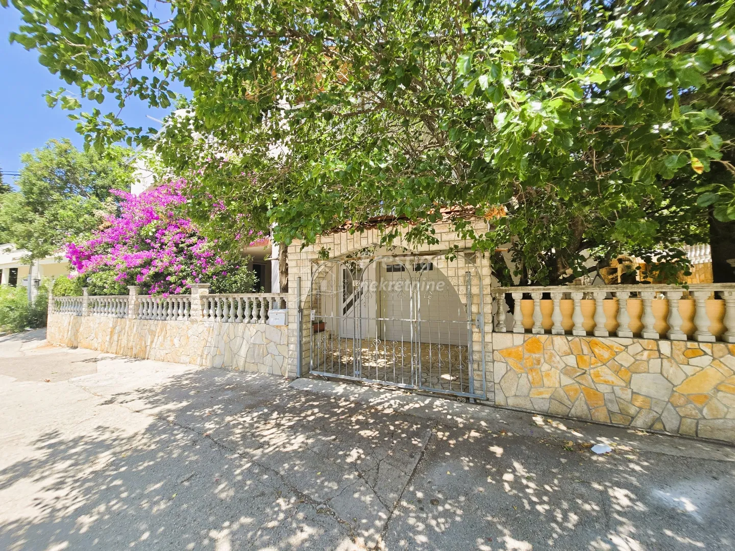 šušnjar, kruševo, prostrana kuća, 80m od mora - slika 30
