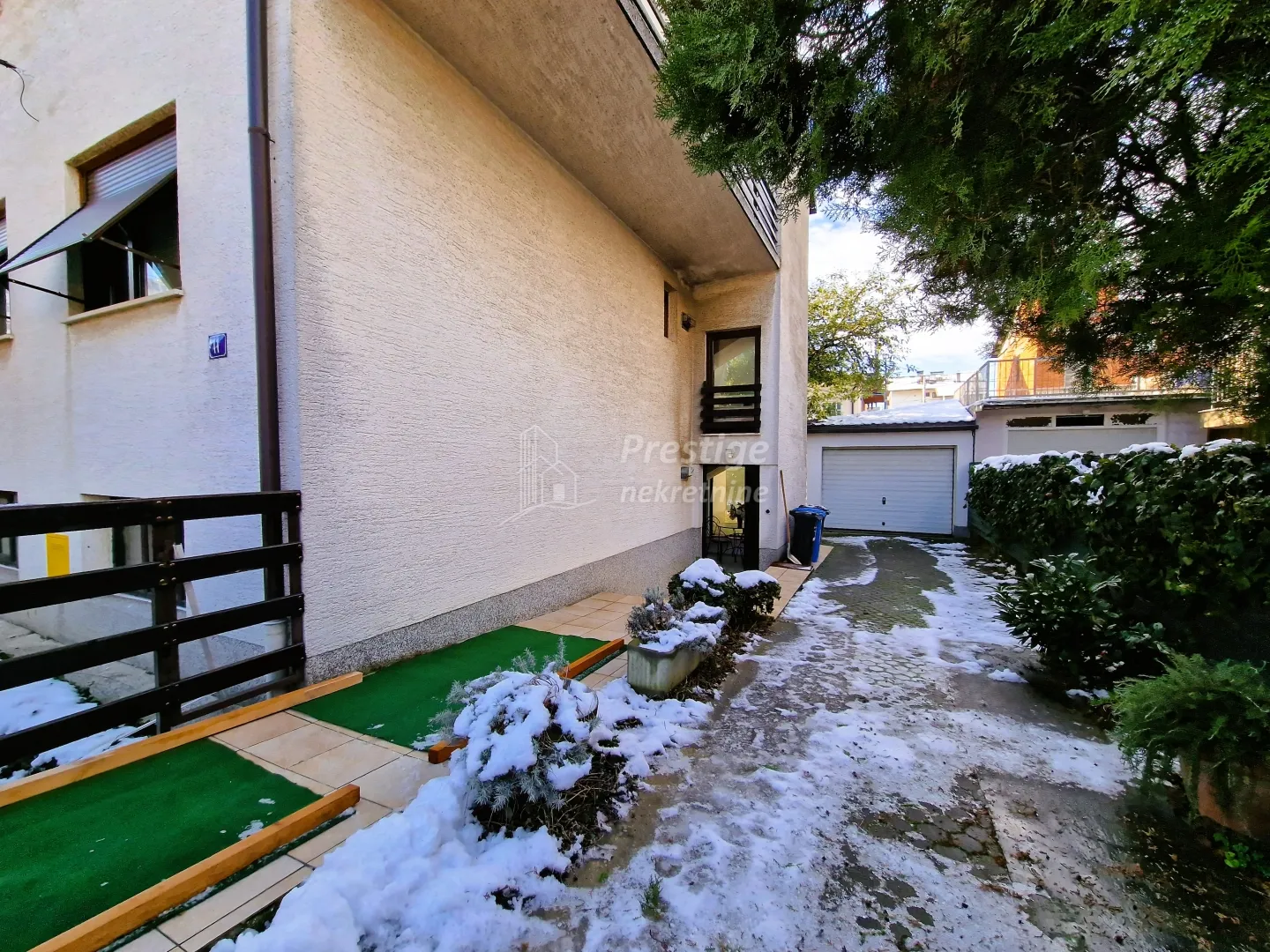 gornja dubrava, kuća 220m2 + garaža - slika 27