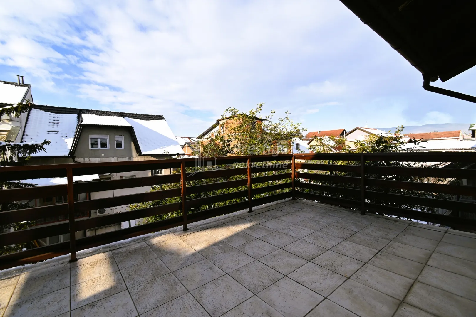 gornja dubrava, kuća 220m2 + garaža - slika 38