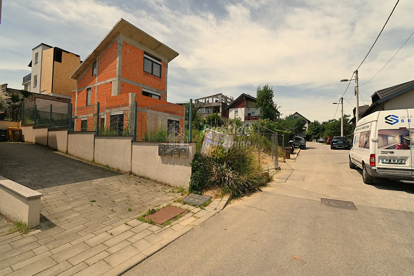 gornji bukovac,salopekova ulica, zgrada sa dva stana - slika 25