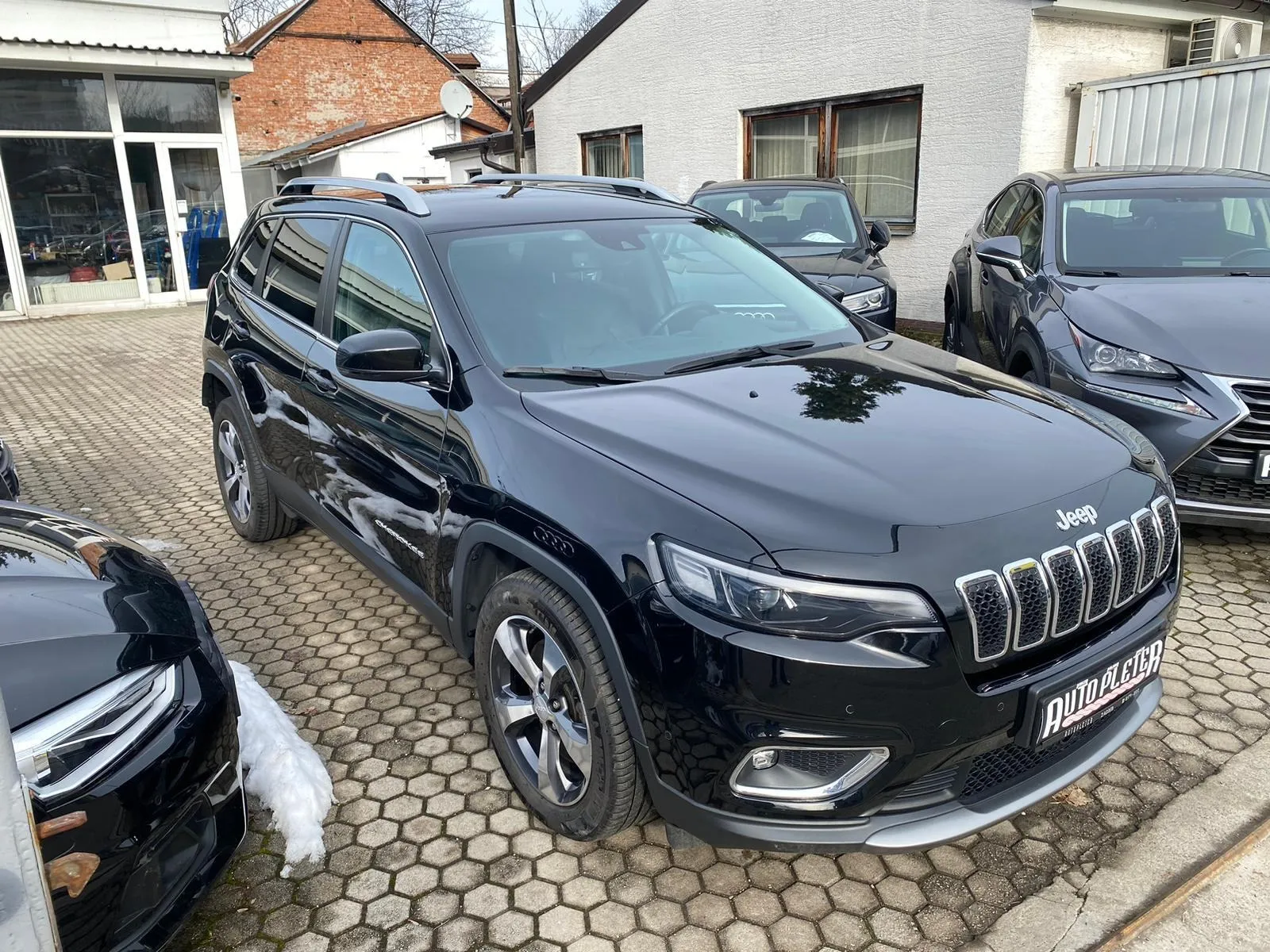 jeep cherokee 2,2 automatik limited 4x4, navi, kamera, 4x garancija!!! - slika 3