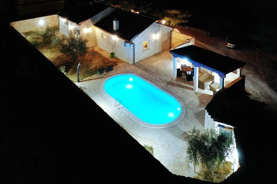 pridraga- prekrasna kamena villa s bazenom,oaza mira i prirode - slika 4