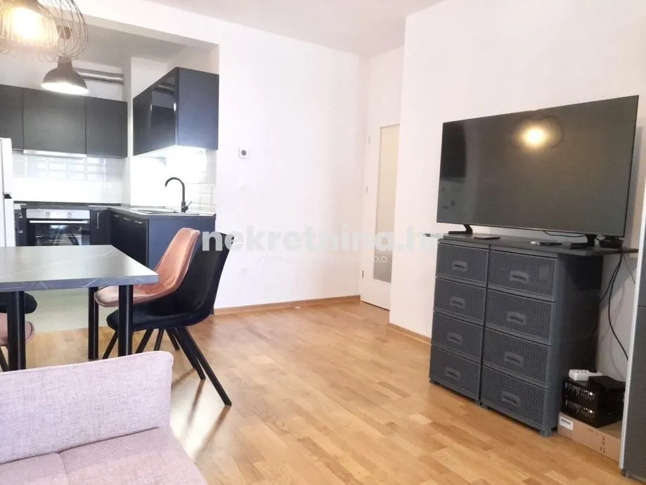 prodaja - dvosobni stan, donje svetice, lovinčićeva, 57,90m2 + garaža - slika 2