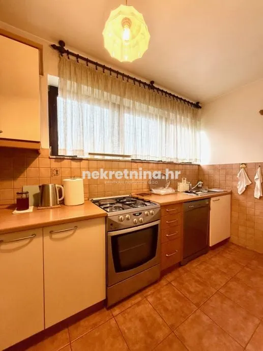 prodaja kuća: jazbina - maksimir - (gornji bukovac), 240.00 m2 - slika 10