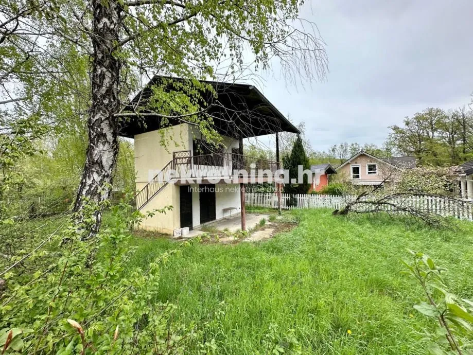 Prodaja - Kuća za rušenje 46m2 - Građevinsko zemljište 926m2 - Zagreb, Bukovac