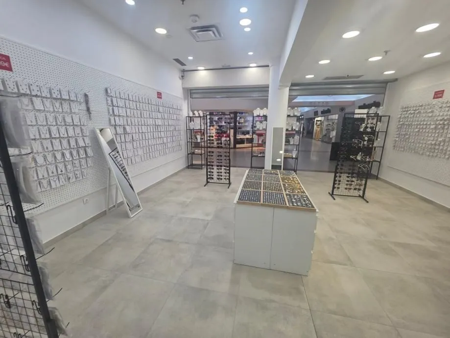 prodaja, poslovni prostor, importanne centar, top lokacija, 50m2 - slika 4