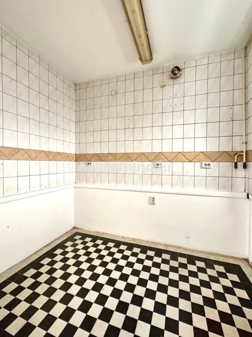 prodaja - poslovni prostor - križevci - centar - 245m2 - slika 7