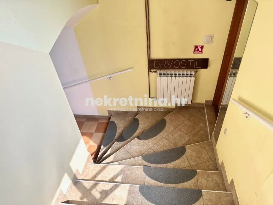 prodaja - poslovni prostor - križevci - centar - 245m2 - slika 15