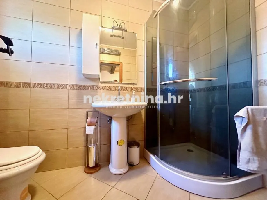 prodaja - samostojeća ladanjska vila / kuća - podgarić - 380m2 - slika 26