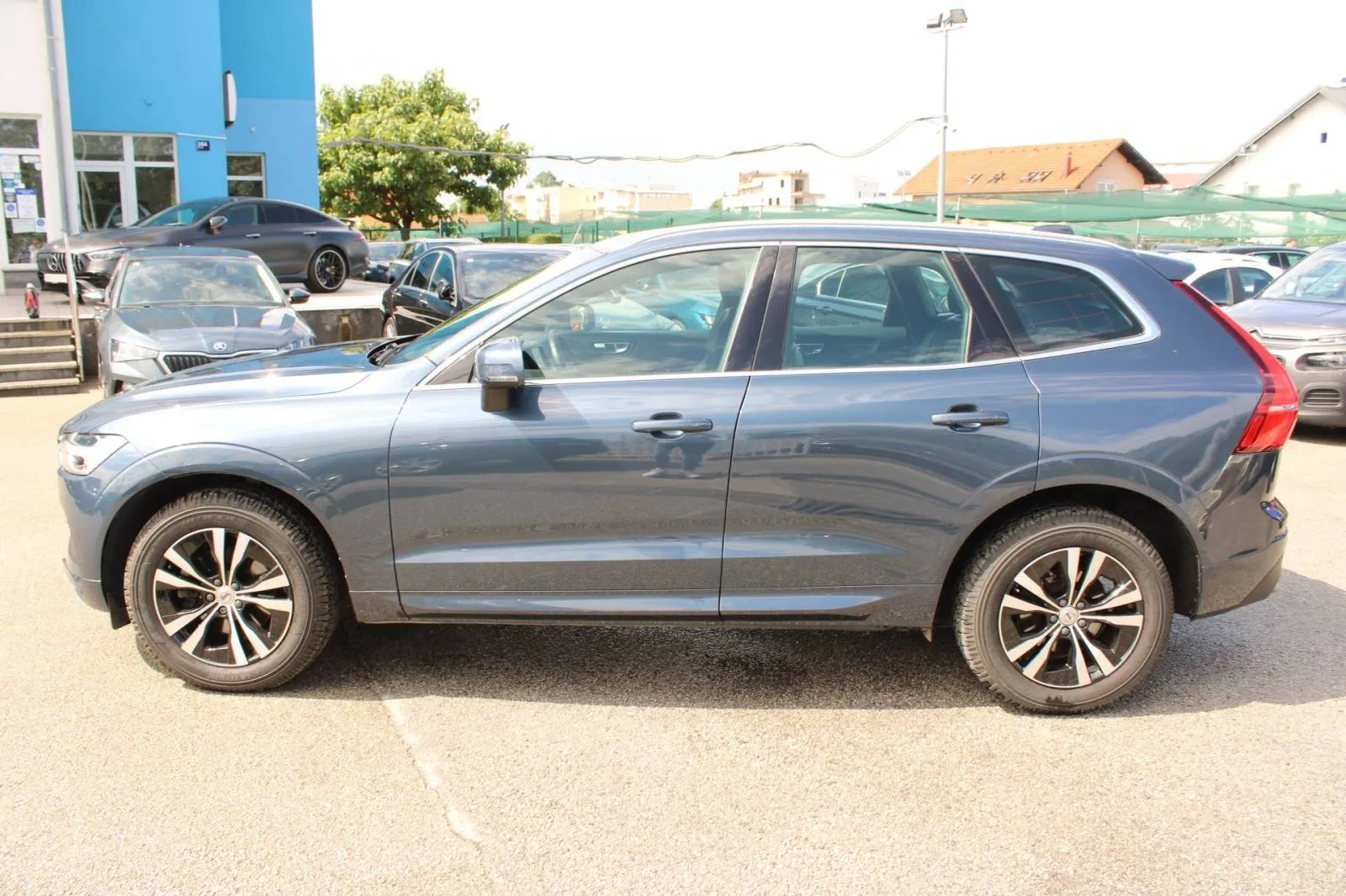 volvo xc60 2.0d automatik *led, navigacija, kamera* - slika 8