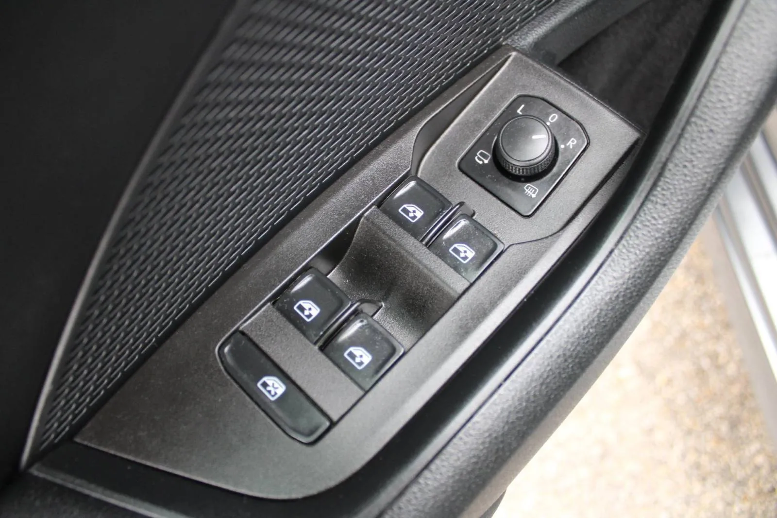 škoda octavia combi 2.0 tdi dsg 150ks *led, navigacija* - slika 21