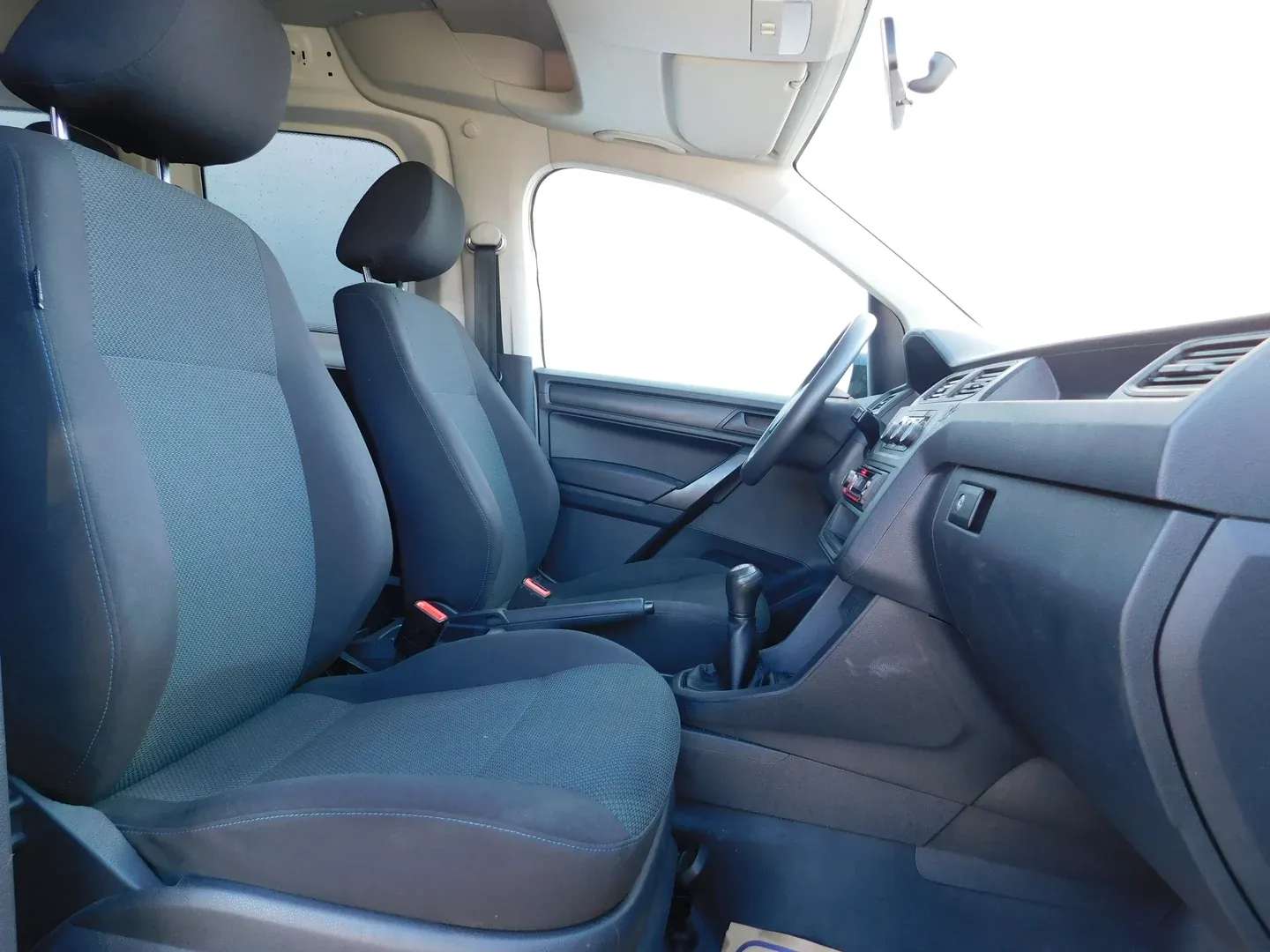 11910 vw caddy kombi maxi van 2.0 tdi - slika 10