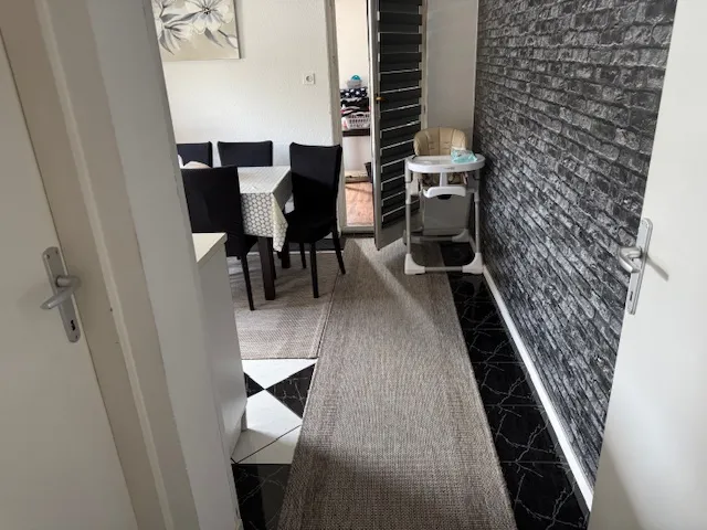 prilika za trgovce vozilima na državnoj cesti d2, pp 143m2 dvor 2394m2 - slika 10