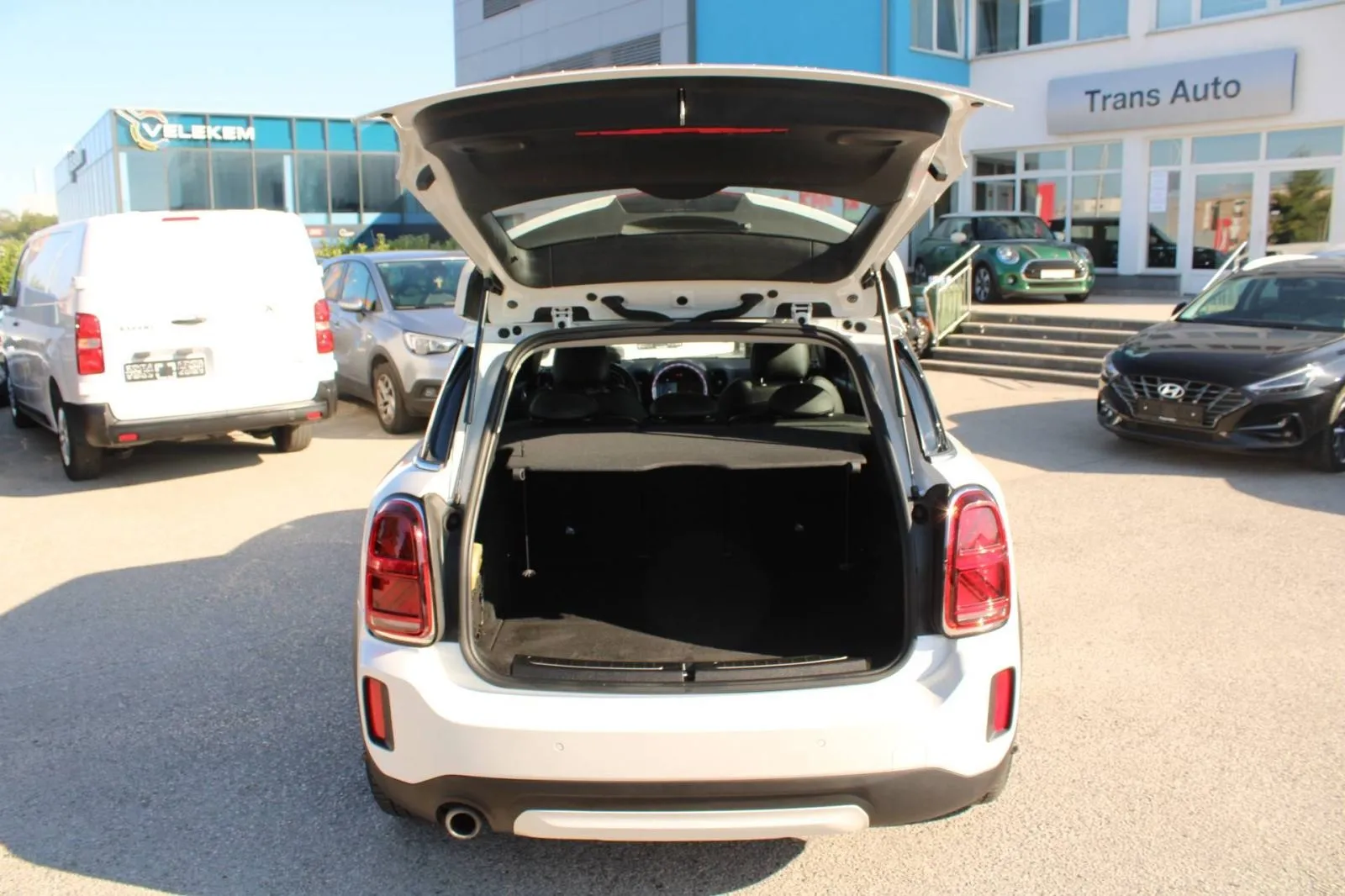 mini countryman se all4 automatik *led, navigacija, kamera* - slika 10