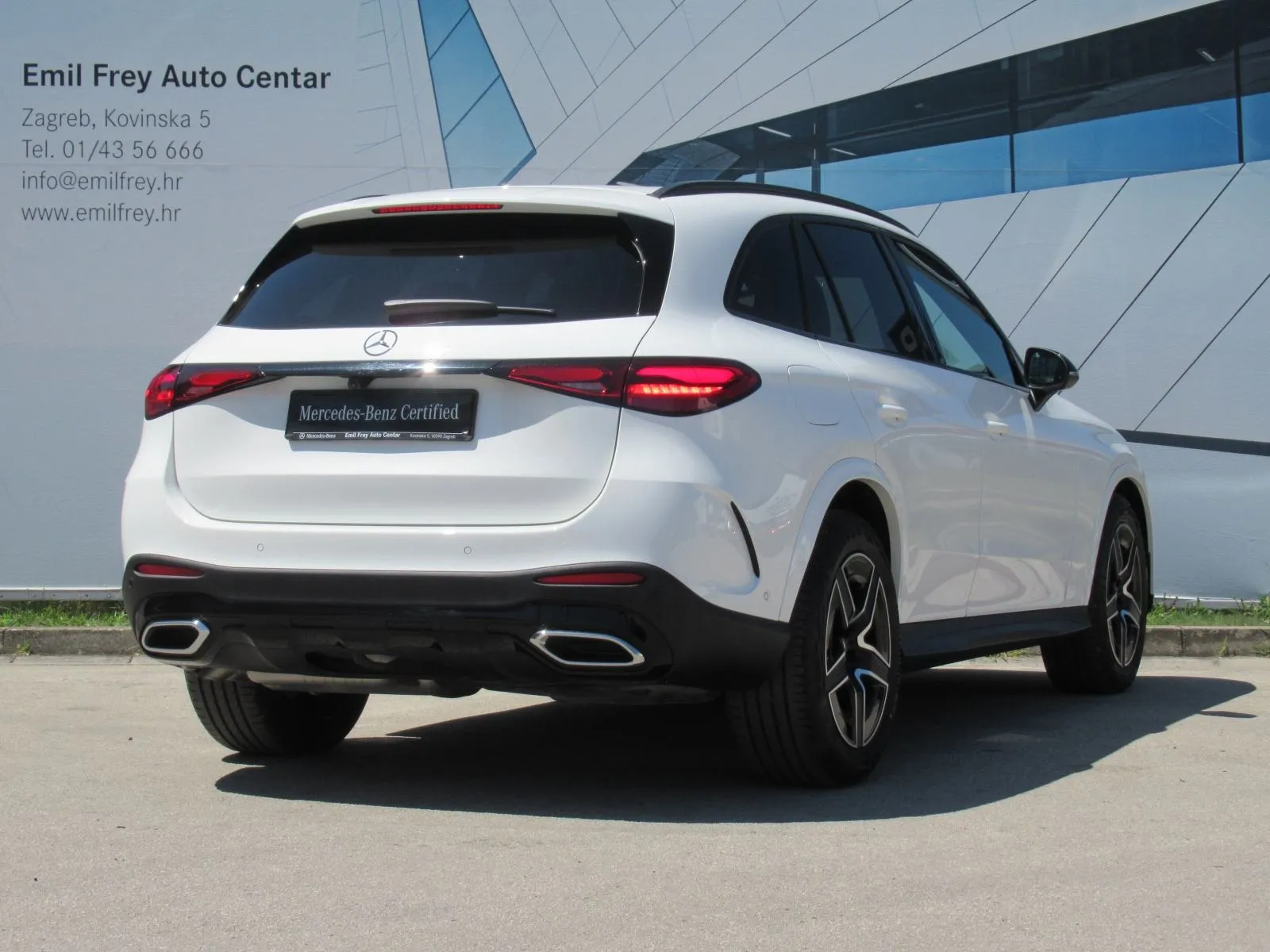 mercedes-benz glc 220 d 4m amg line - slika 6
