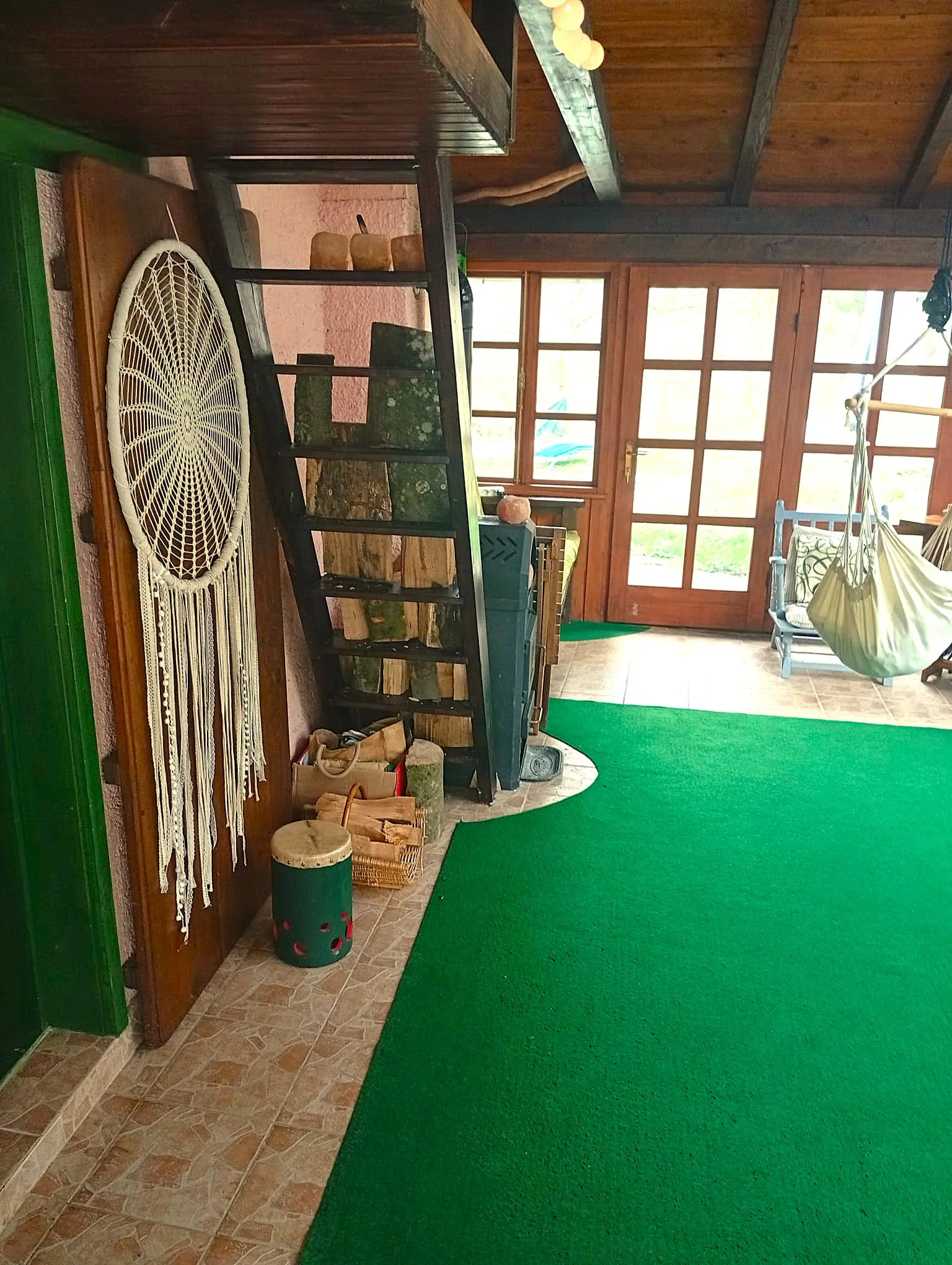 poljana sutlanska, drv. kuća 90m2 na imanju 7700m2 - slika 14