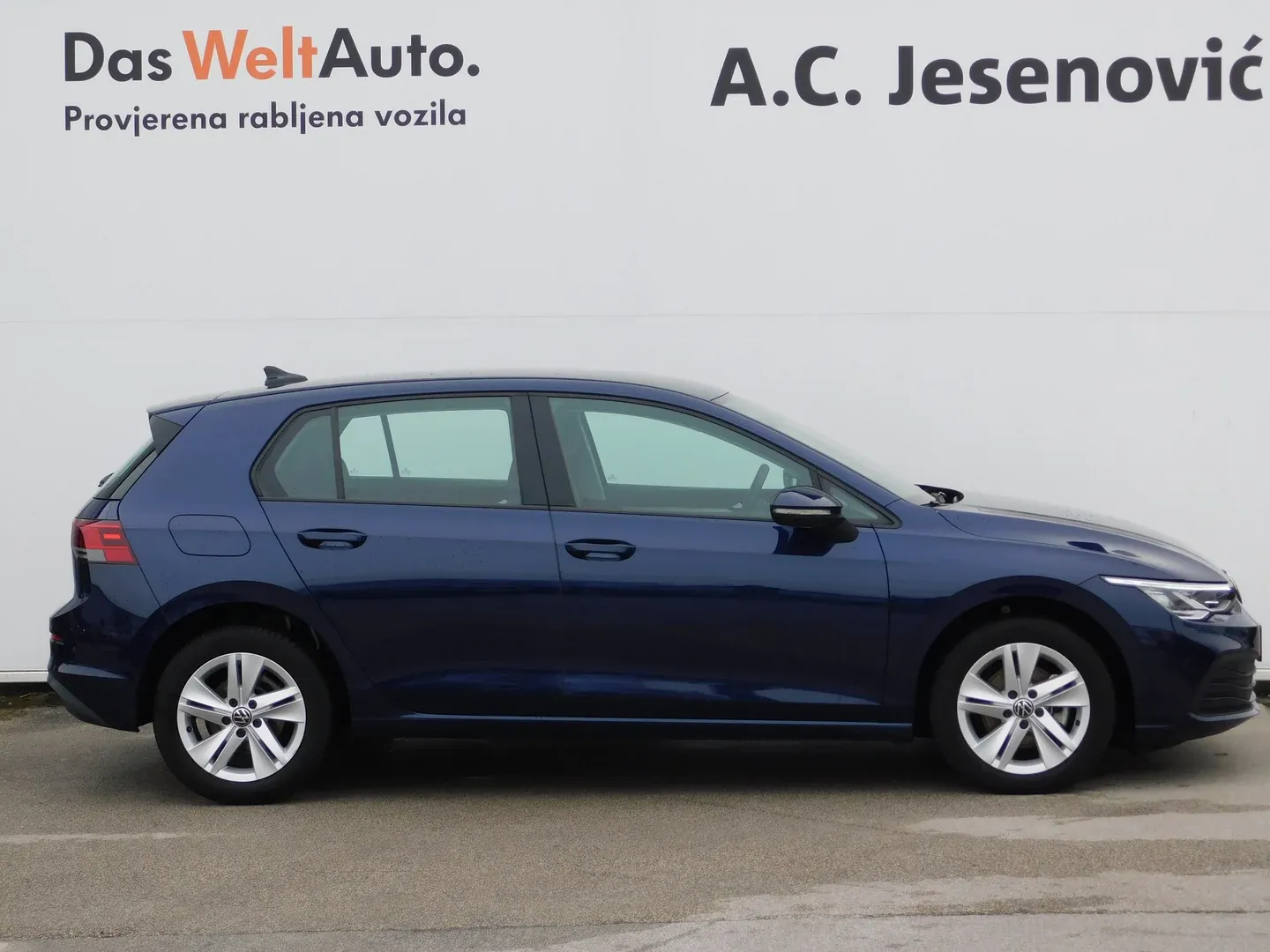 11890 volkswagen golf 1.0 tsi life - slika 4