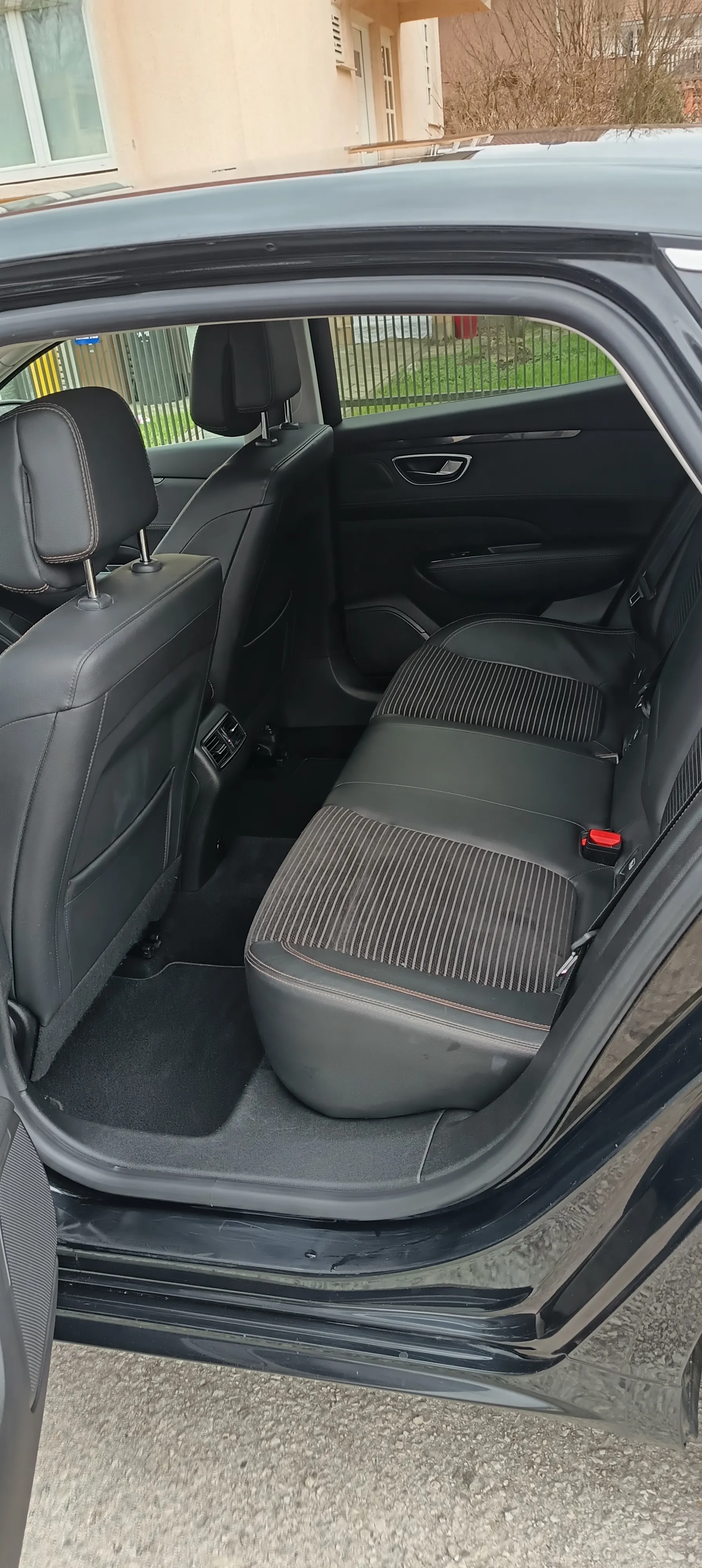 renault talisman 1,6 dci 160 automatik - slika 12