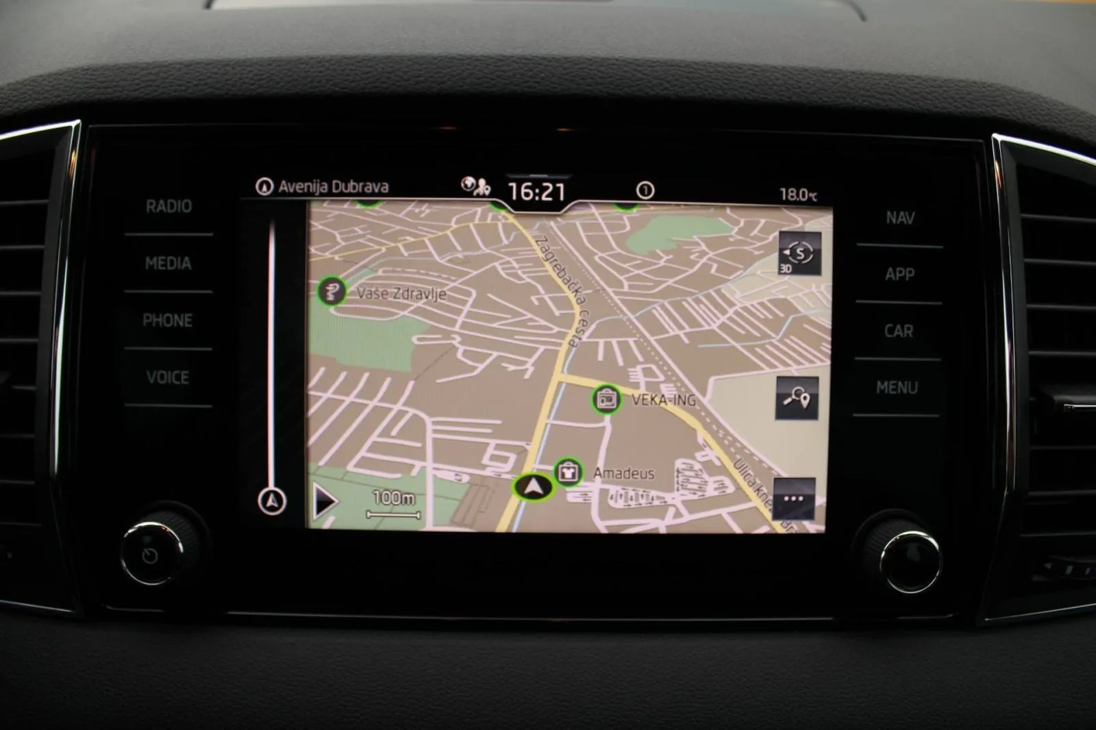 škoda karoq 2.0 tdi dsg *led, navigacija, kamera* - slika 20