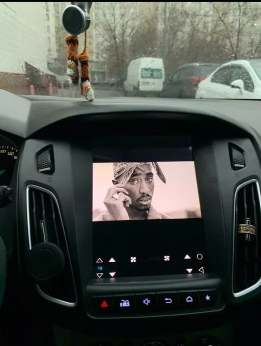FORD FOCUS 2012 - 2017 TESLA STYLE Original Android GPS WIFI - Čakovec