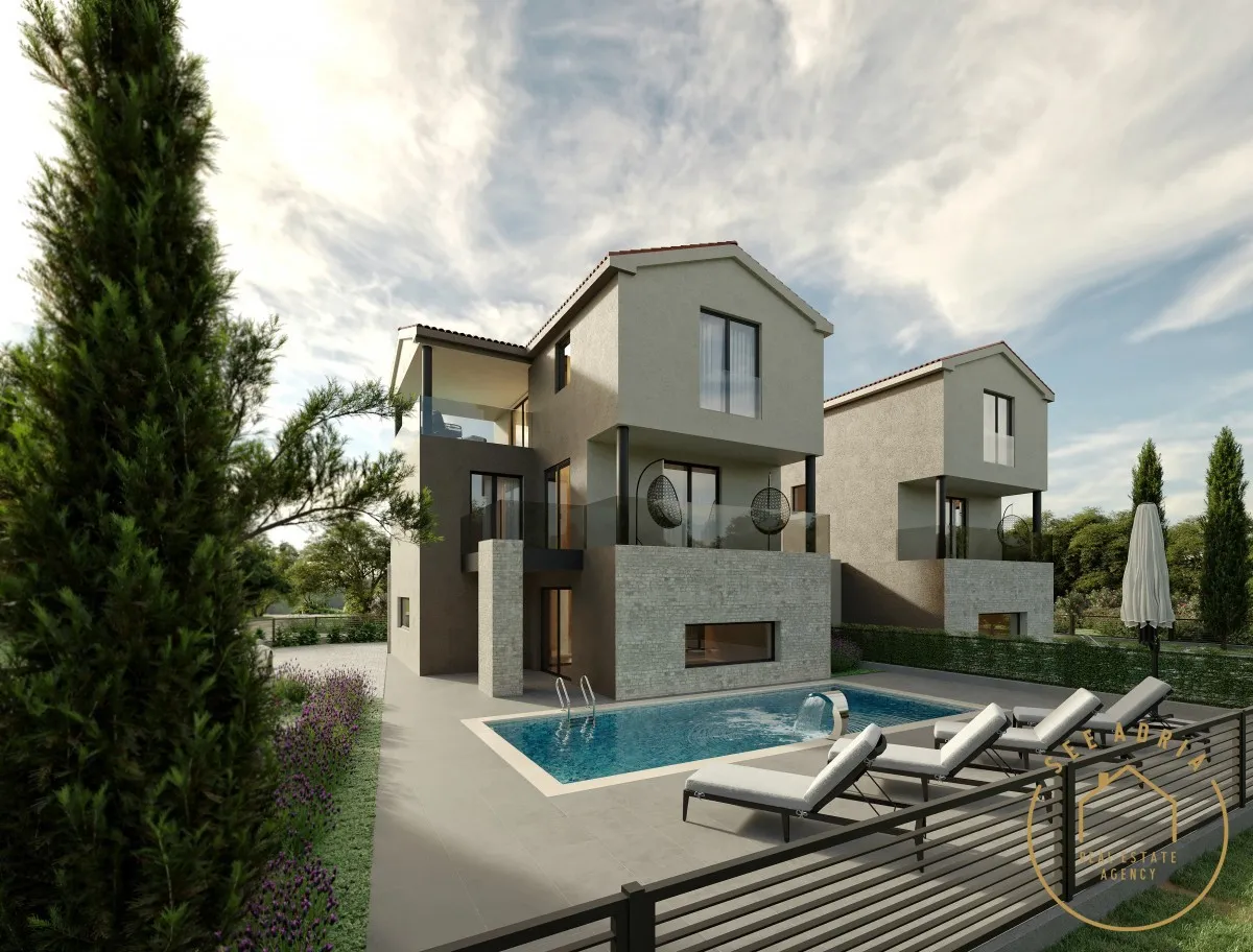 NOVO!! Villa s bazenom i pogledom na more - Novigrad