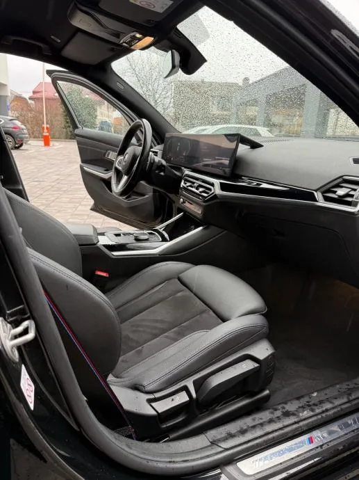 bmw serija 3 touring 320 xdrive m-paket - slika 16