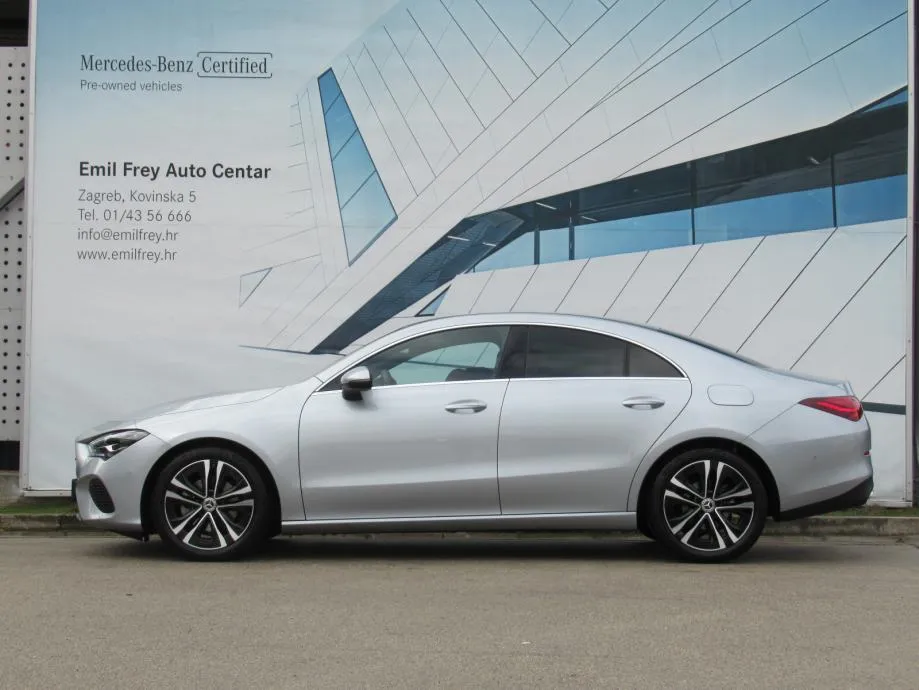 mercedes-benz cla 180 progressive - slika 2