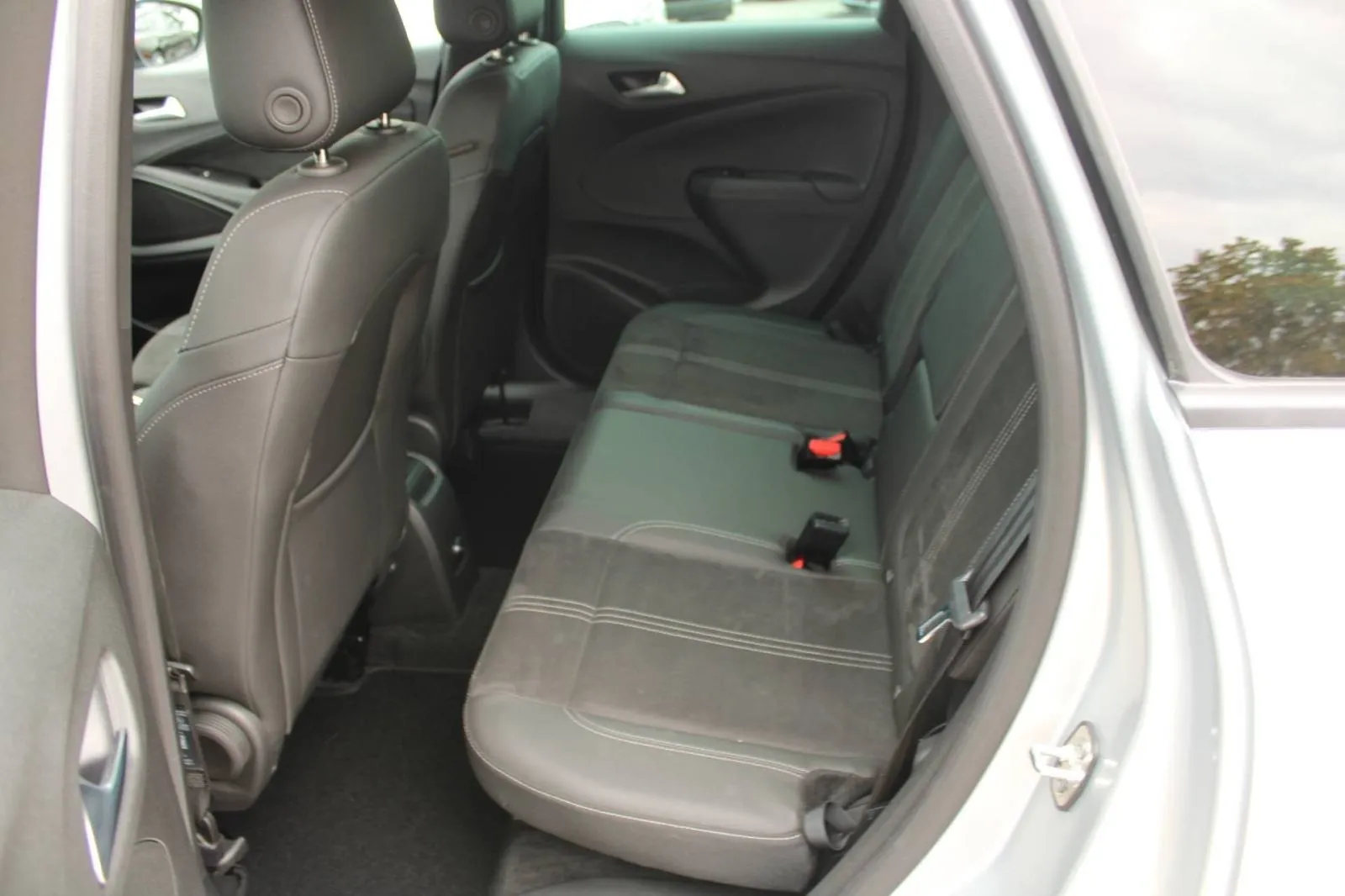 opel crossland 1.2 turbo ultimate *led,navigacija,kamera* - slika 10