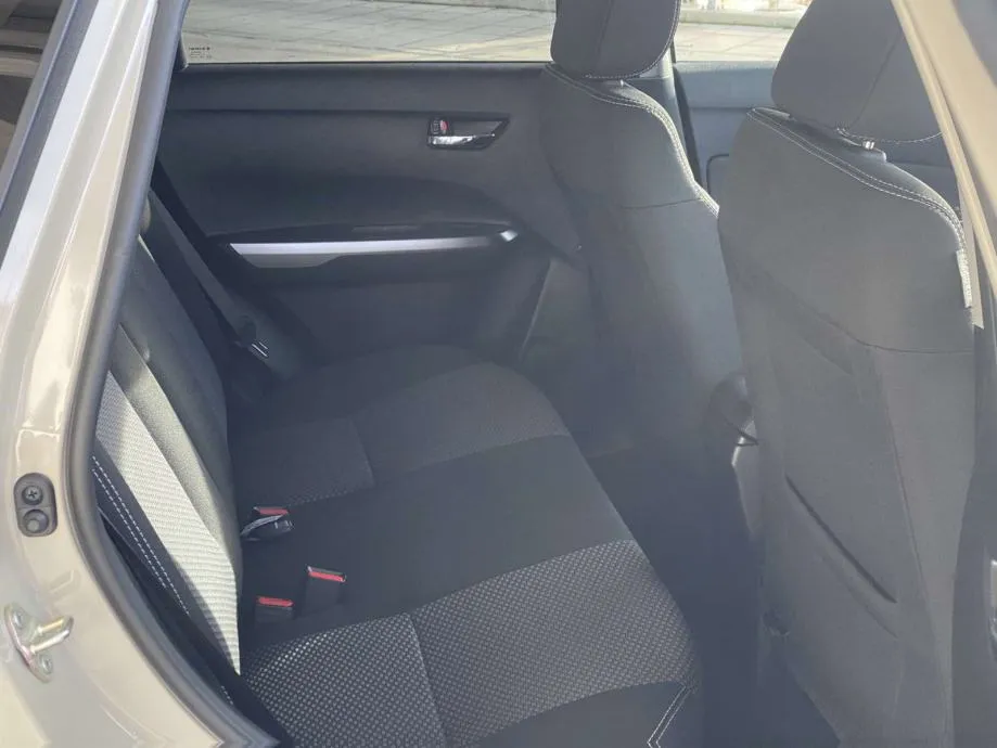 suzuki vitara 1,4 gl+ ac premium 6at - slika 17