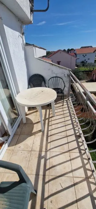 biograd - kuća (hostel) za smještaj gostiju(470m2), blizina centra - slika 6