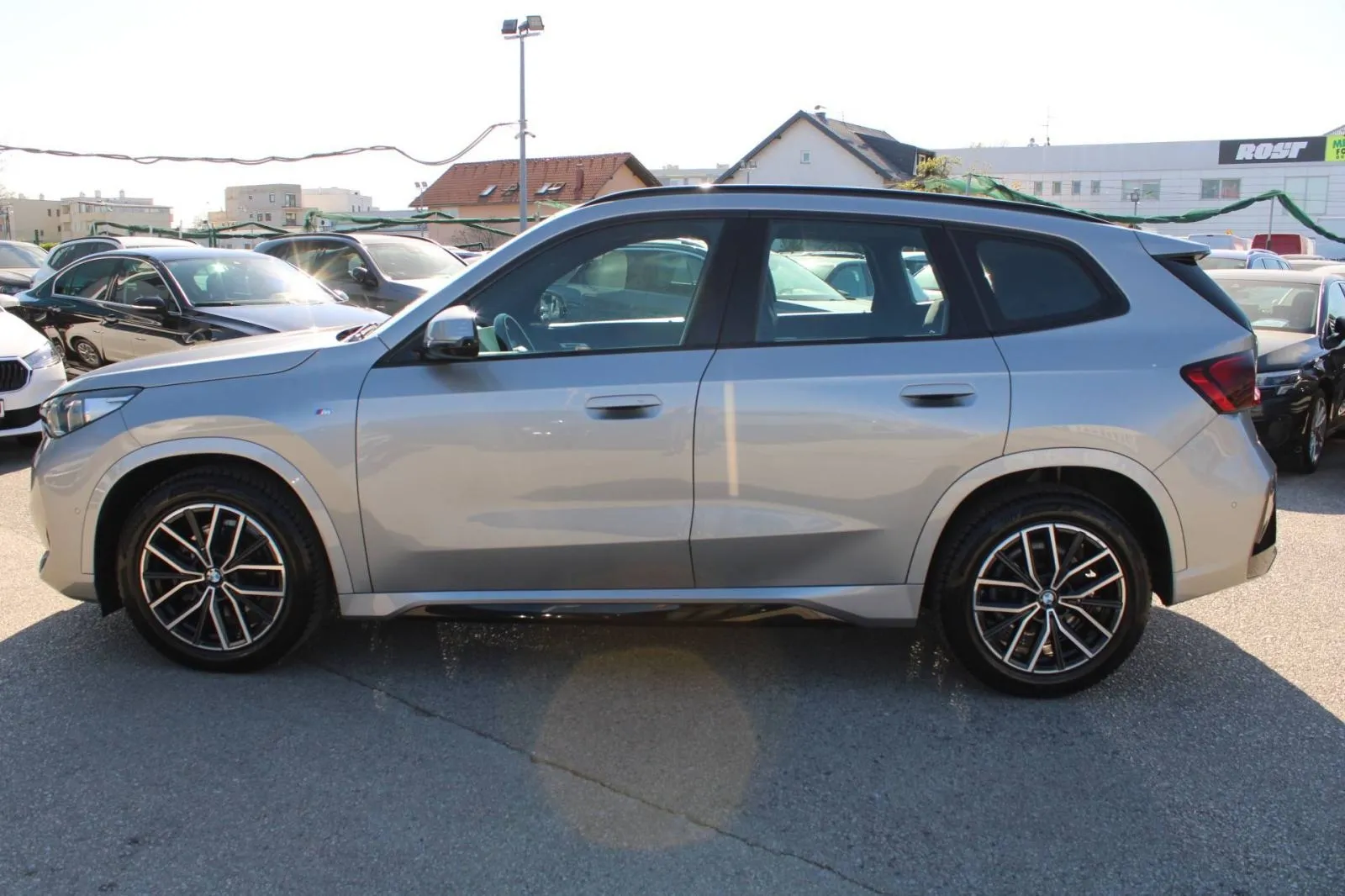 bmw x1 18i automatik m-paket *led, navigacija, kamera* - slika 8