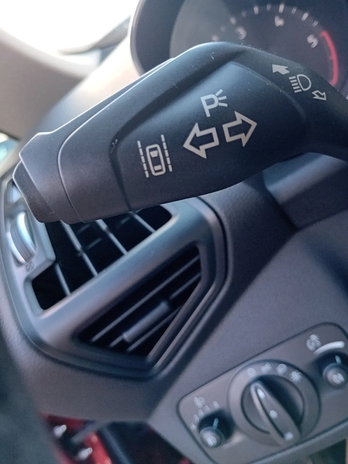 ford c-max 1,5 tdci ,do 2 godine jamstva,u sustavu pdv-a. - slika 5