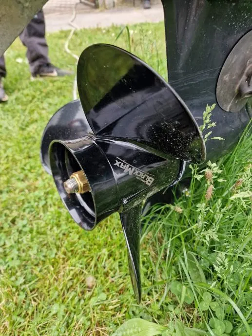 prodajem mercury optimax 135ks - slika 2