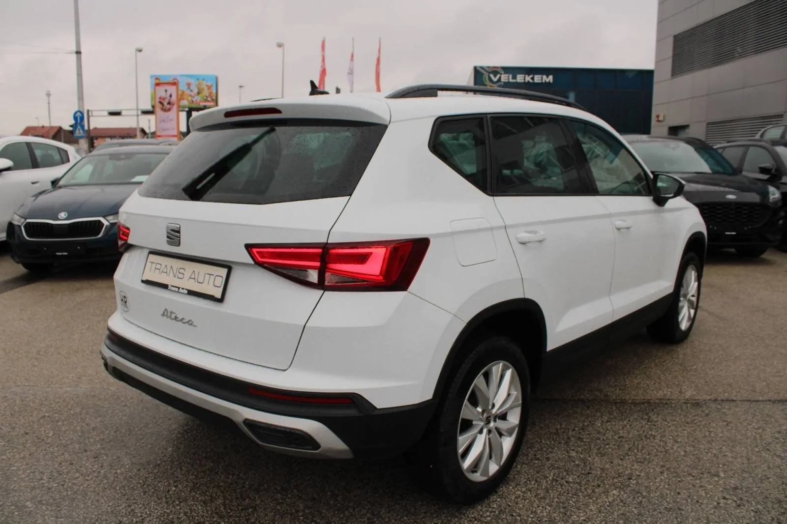 seat ateca 2.0 tdi dsg *led,navigacija* - slika 5