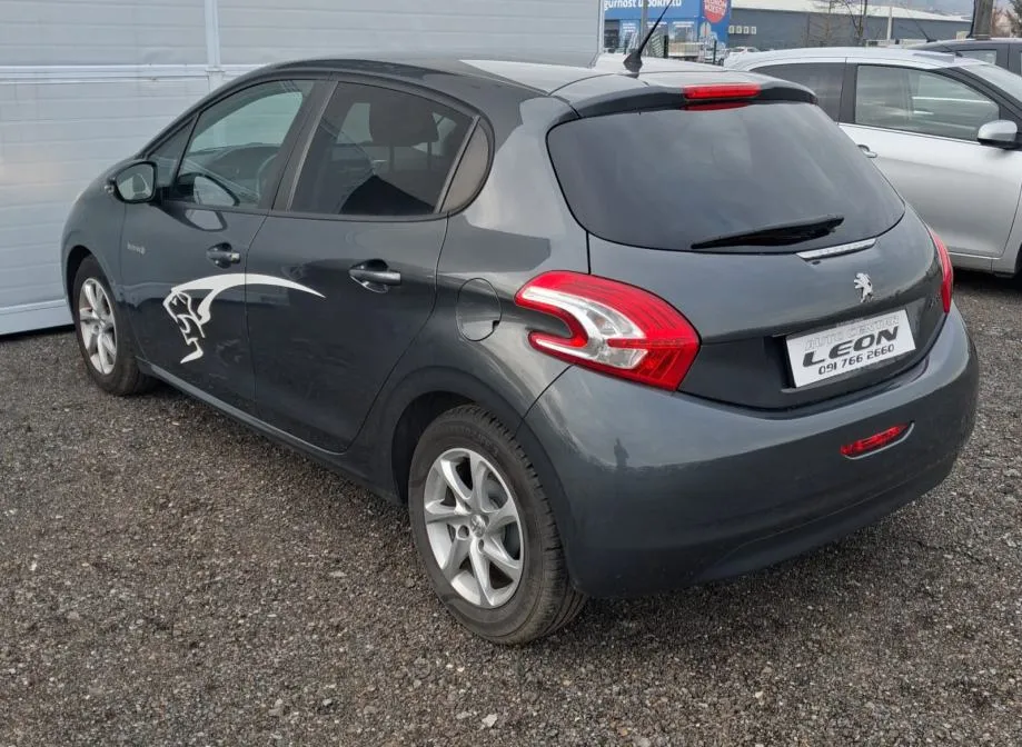 peugeot 208 1,2 vti, 2014 g, 94000, kartice 24/36 rata - slika 6