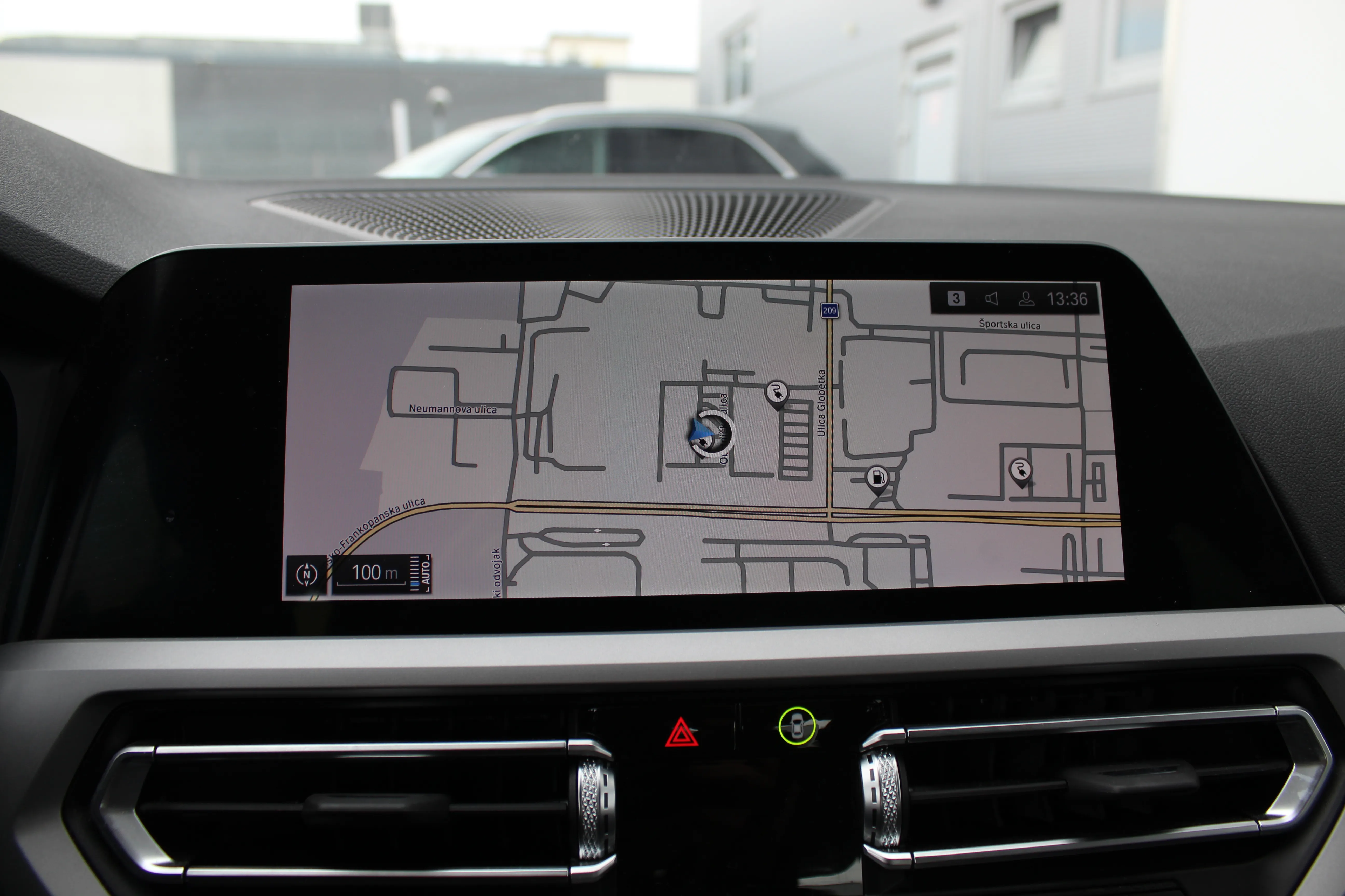 13142 bmw 320e aut. - slika 11