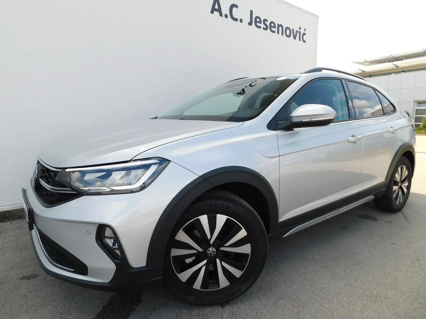 10530 volkswagen taigo 1.0 tsi life - slika 7