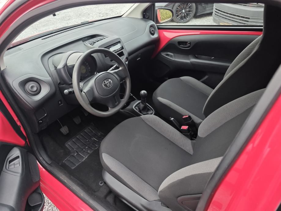 toyota aygo 1,0 - slika 7