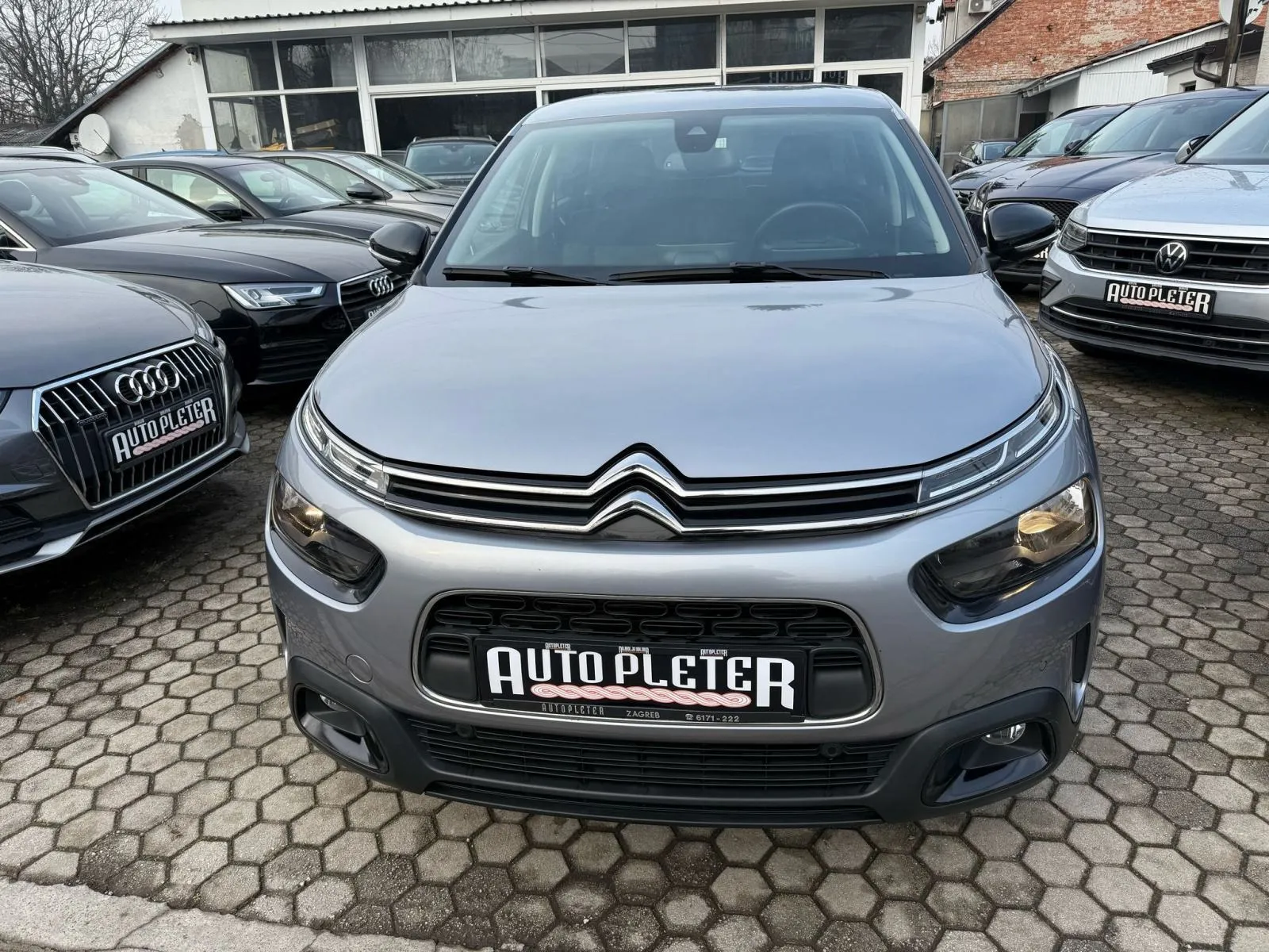 citroën c4 cactus 1,2 puretech, automatik, park senzori, 4x garancija! - slika 21